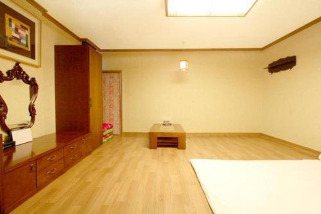 Hotel Olympic Changwon Eksteriør bilde