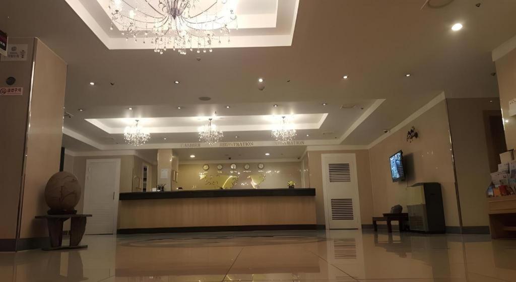 Hotel Olympic Changwon Eksteriør bilde