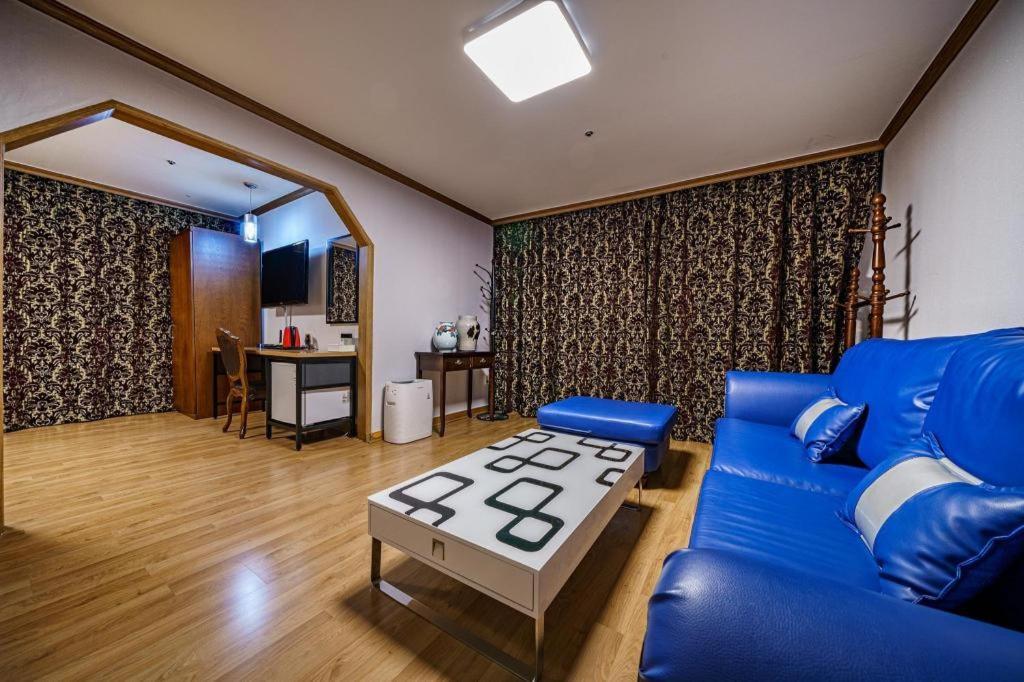 Hotel Olympic Changwon Eksteriør bilde