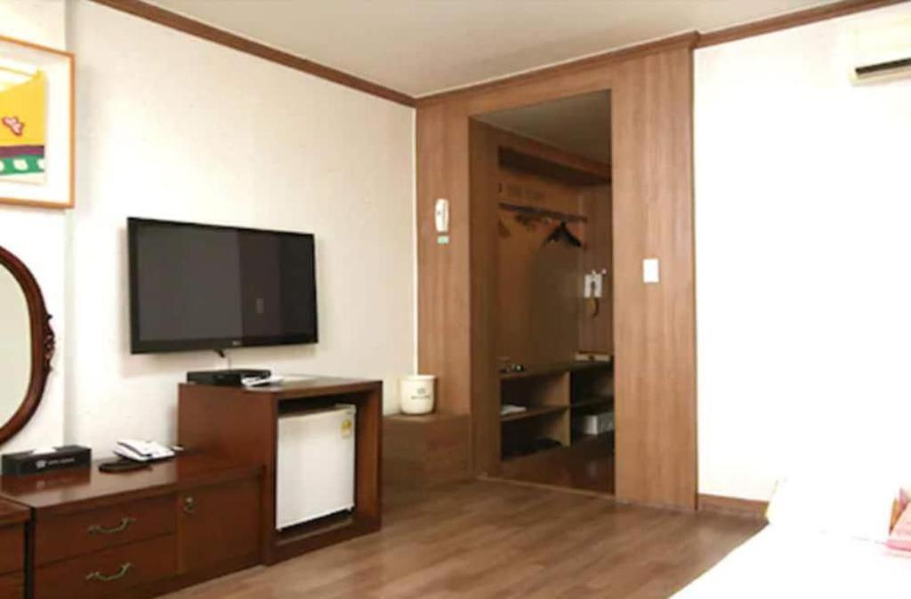 Hotel Olympic Changwon Eksteriør bilde