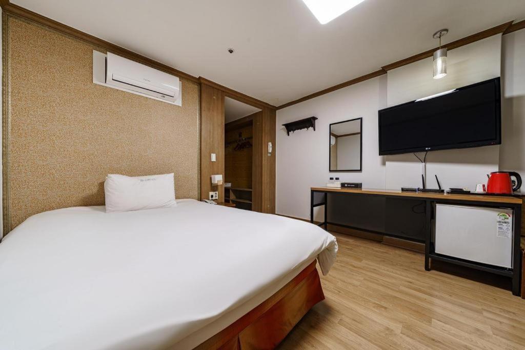 Hotel Olympic Changwon Eksteriør bilde