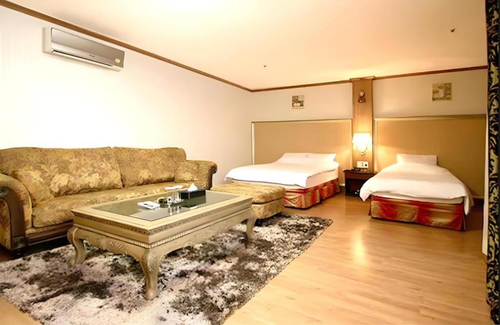Hotel Olympic Changwon Eksteriør bilde