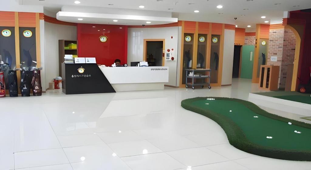 Hotel Olympic Changwon Eksteriør bilde